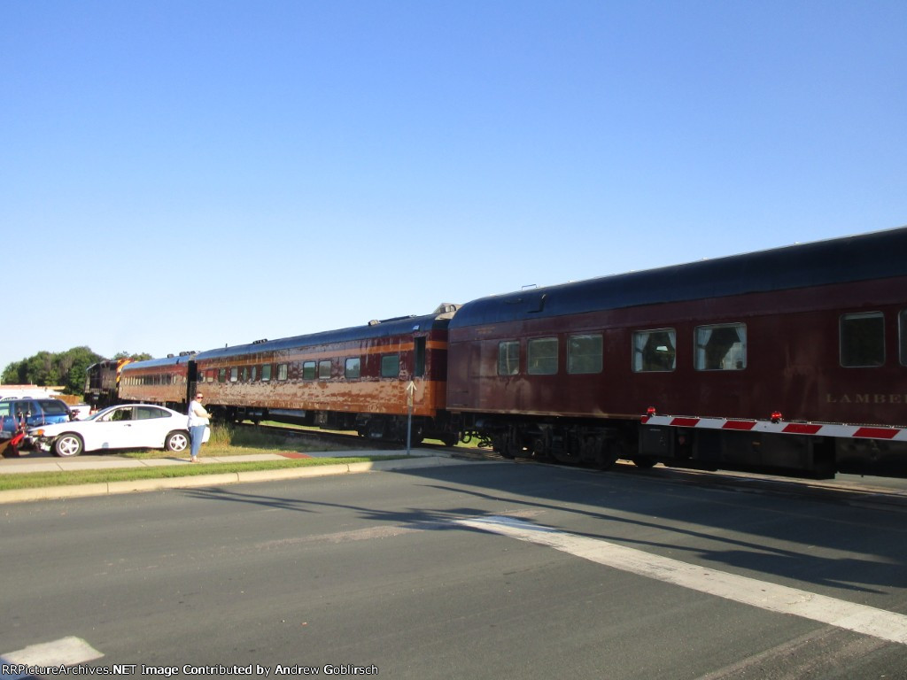 TCWR 2015, NSRX 800040, 900101 + N&W 200 pass Crossing